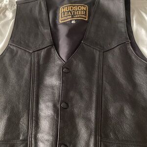 Hudson Leather Men's Black Genuine Leather Vest